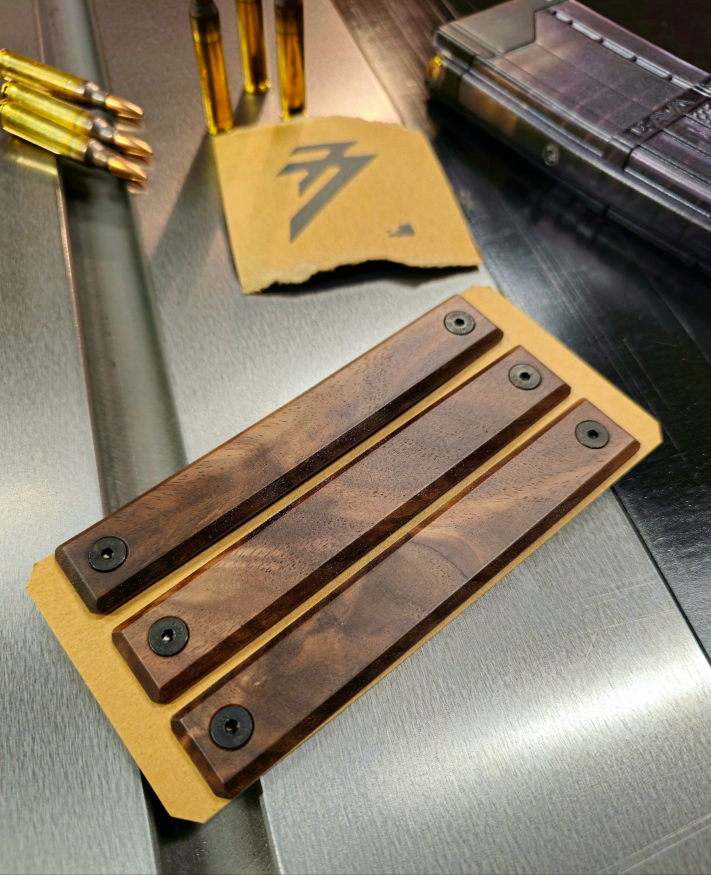 Smooth walnut m-lok handguard panels.