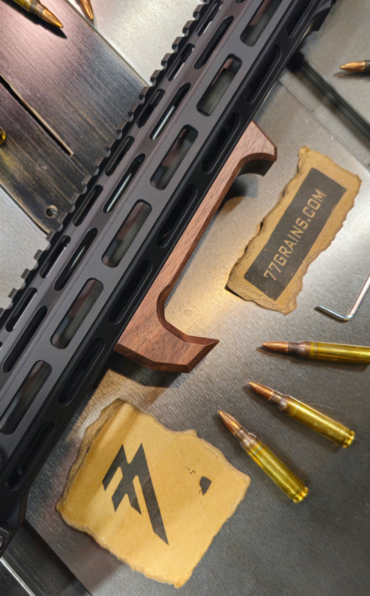 V2 Mlok foregrip walnut