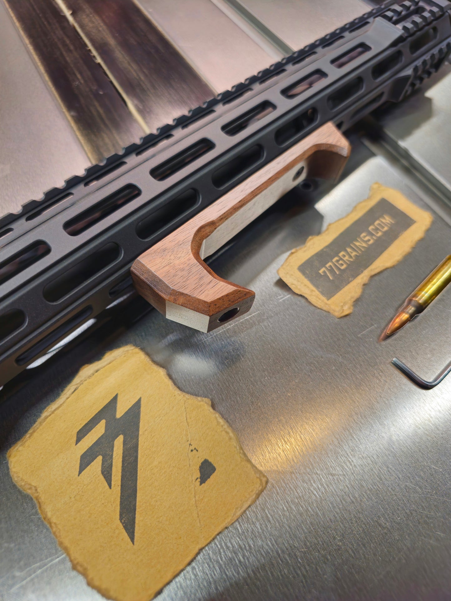 Foregrip mlok keymod walnut