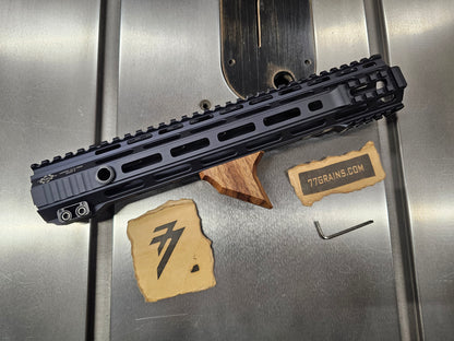 1 Of 1 Foregrip, Walnut, M-lok